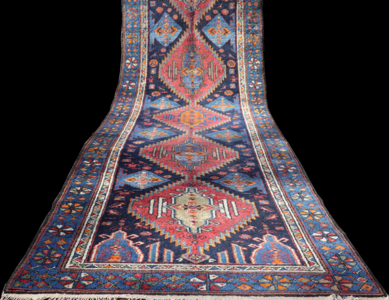 Hamadan Runner antique